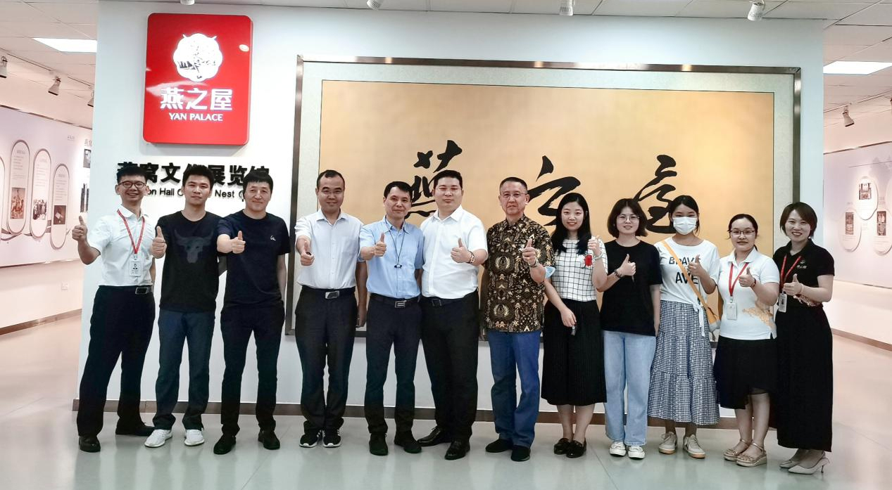 在研討中進步！中國食品發(fā)酵工業(yè)研究院一行參訪燕之屋透明工廠